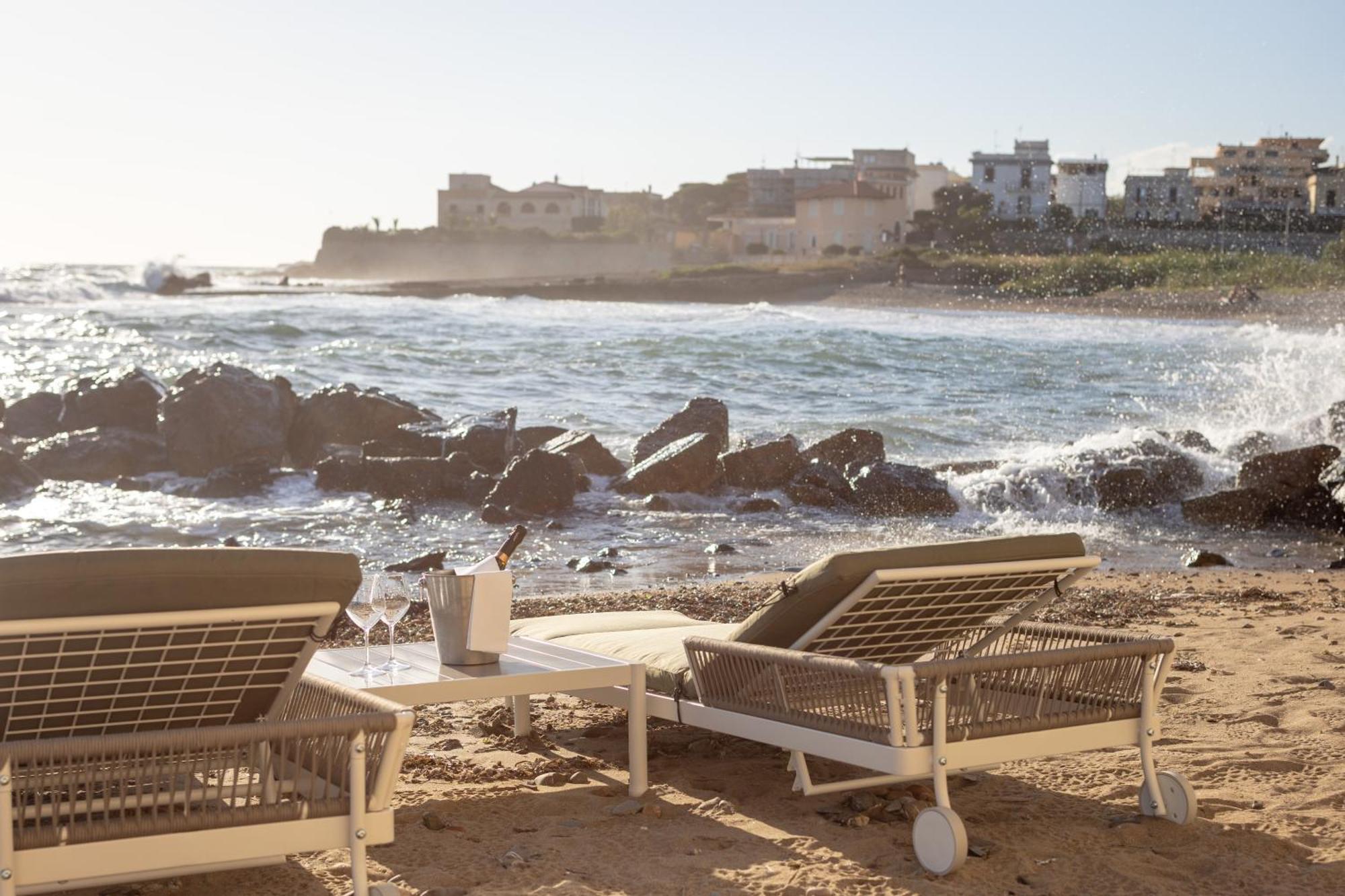 Le Suites Sul Mare Di Esterina Civitavecchia Ngoại thất bức ảnh