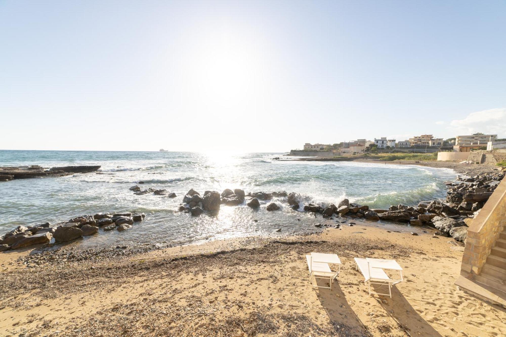 Le Suites Sul Mare Di Esterina Civitavecchia Ngoại thất bức ảnh