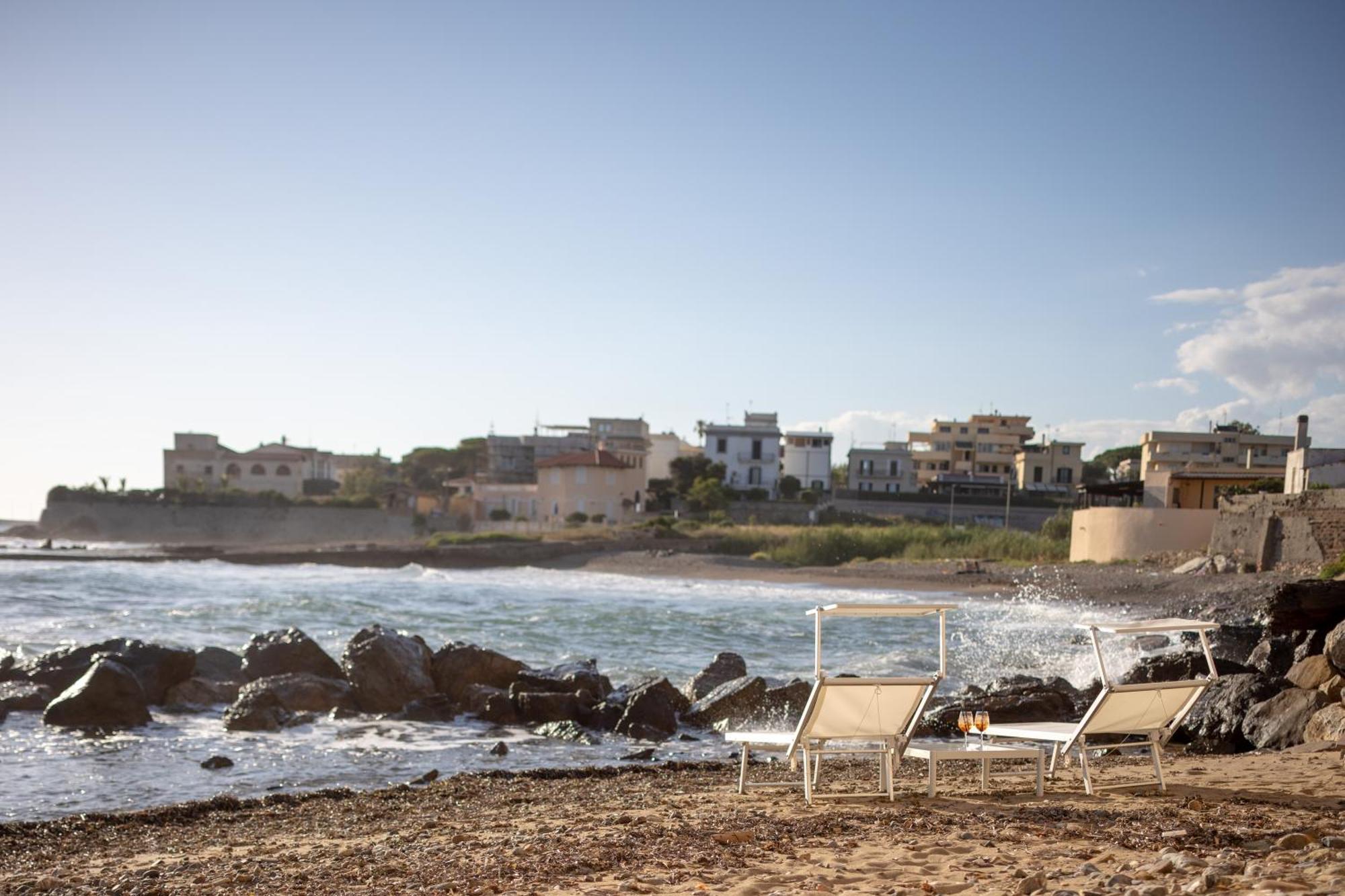 Le Suites Sul Mare Di Esterina Civitavecchia Ngoại thất bức ảnh