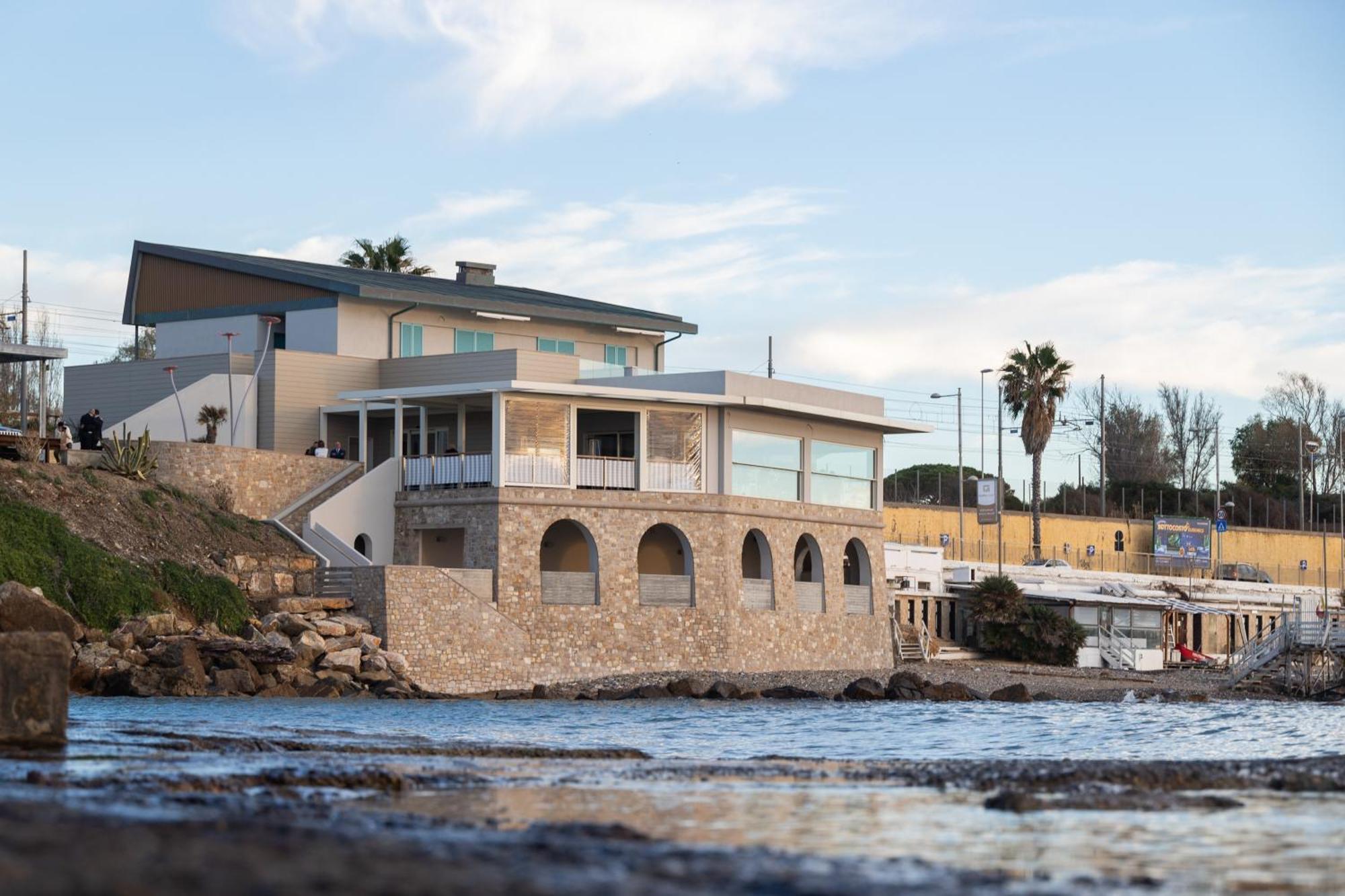 Le Suites Sul Mare Di Esterina Civitavecchia Ngoại thất bức ảnh